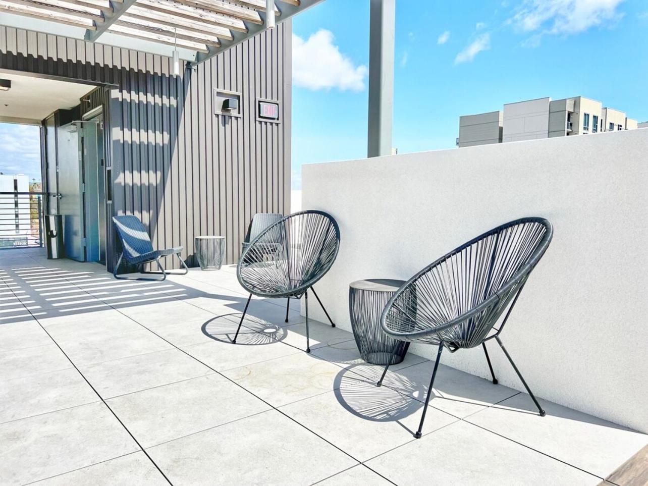 3 Bedroom Penthouse In Downtown! San Diego